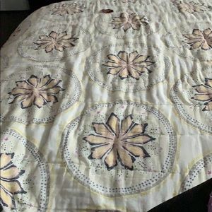 Meet your Posher, Beatriz